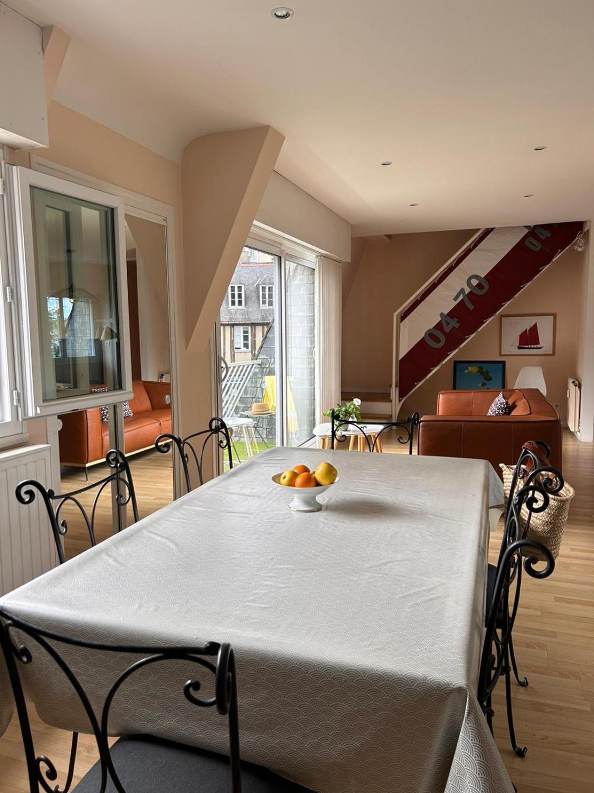 דירות ואנה Laroche Grand Duplex Dans Le Centre Historique Avec Garage מראה חיצוני תמונה