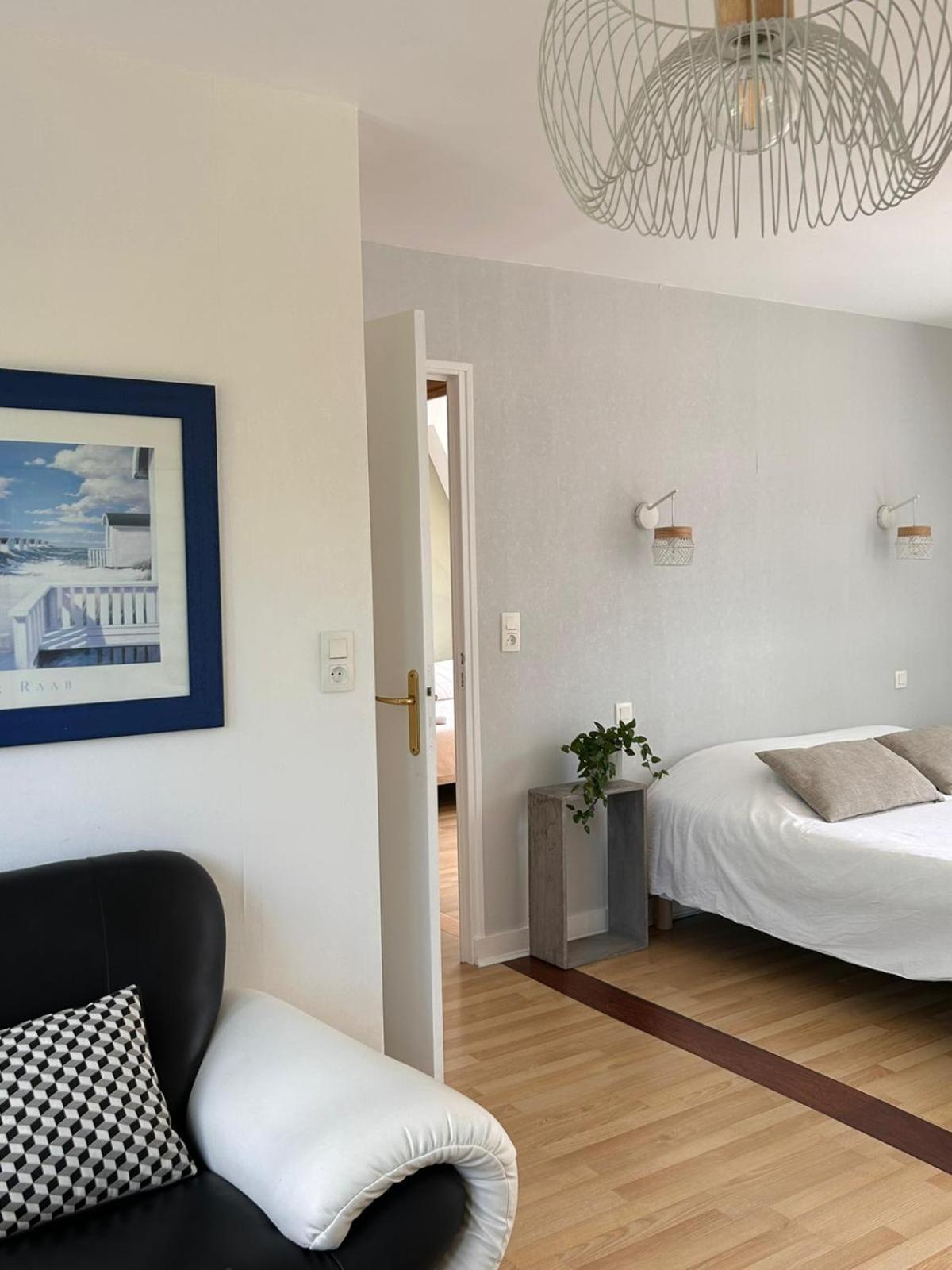 דירות ואנה Laroche Grand Duplex Dans Le Centre Historique Avec Garage מראה חיצוני תמונה
