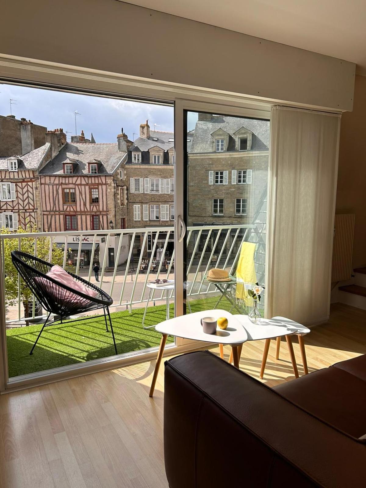 דירות ואנה Laroche Grand Duplex Dans Le Centre Historique Avec Garage מראה חיצוני תמונה